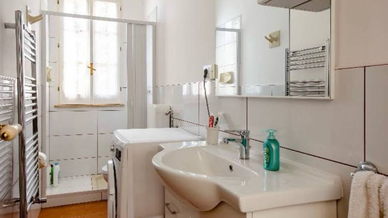 Photo of Bathroom in Brucoli