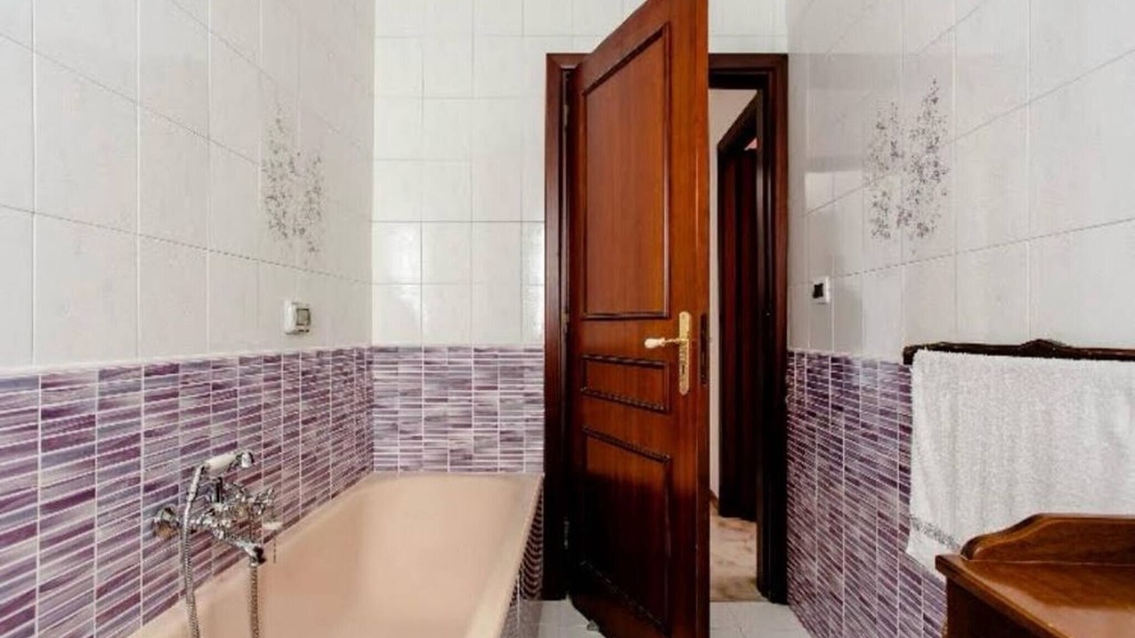 Photo of Bathroom in Brucoli