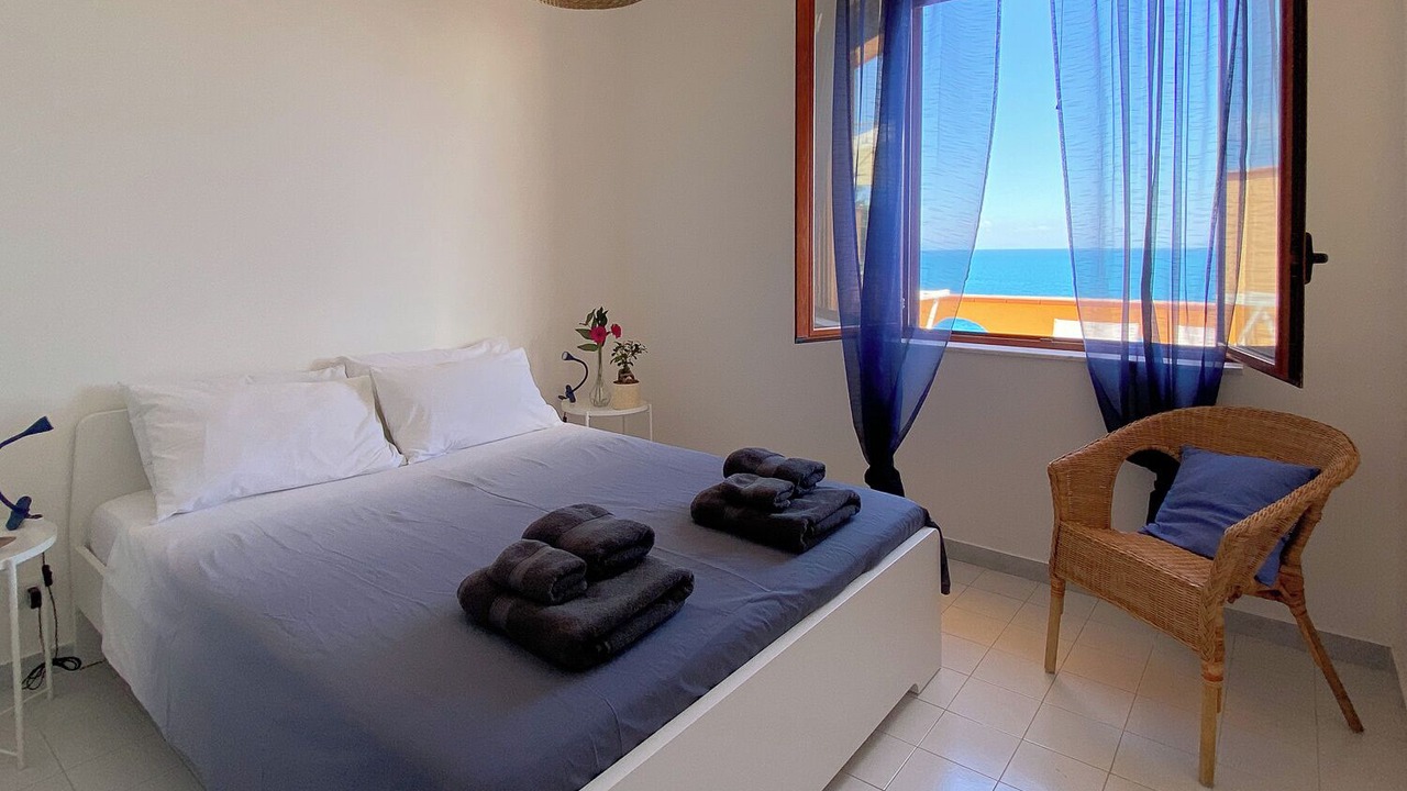 Photo of Bedroom in Costa Saracena-Castelluccio