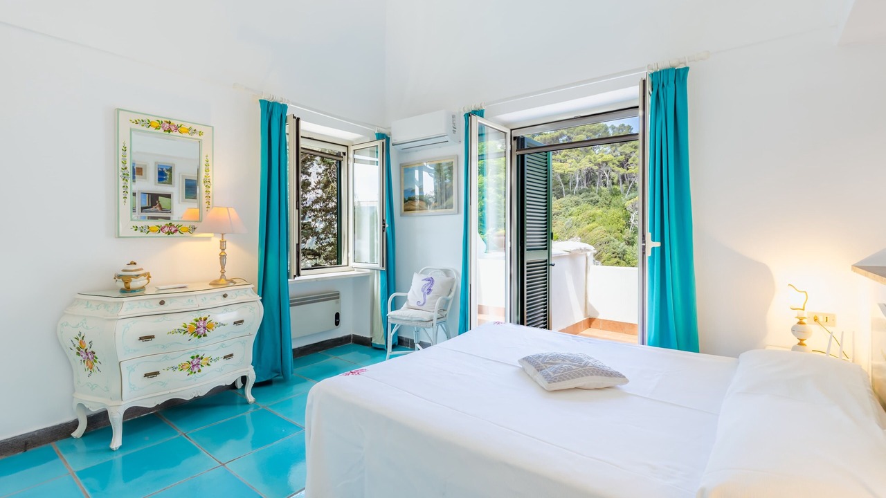 Photo of Bedroom in Capri