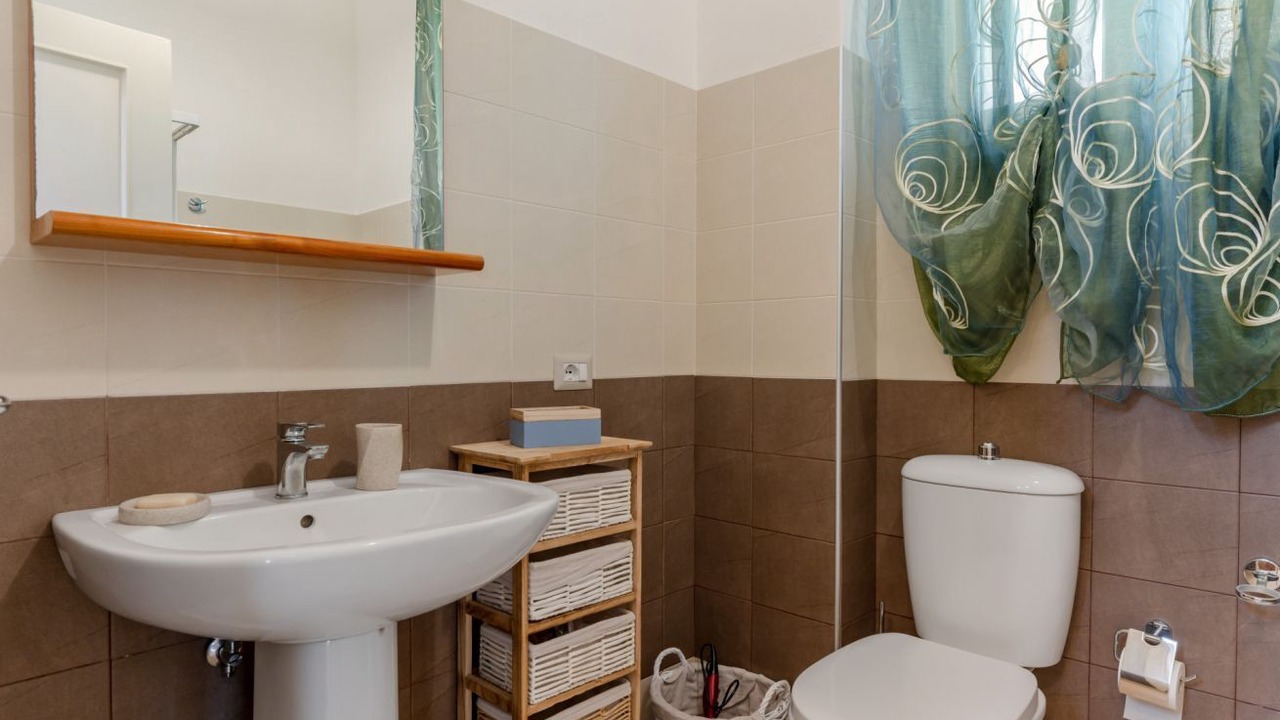 Photo of Bathroom in Aci Trezza