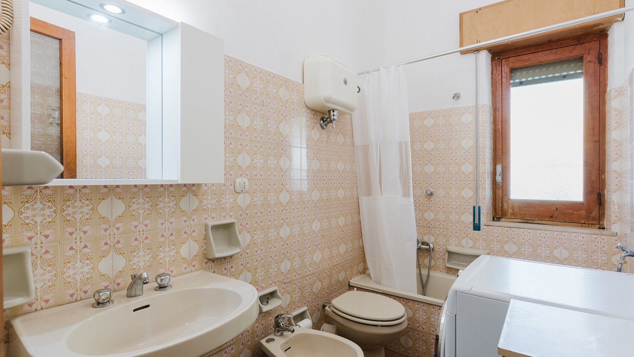 Photo of Bathroom in Paparella
