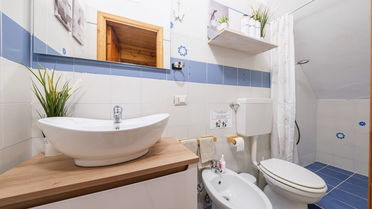 Photo of Bathroom in Lipari Historic Centre