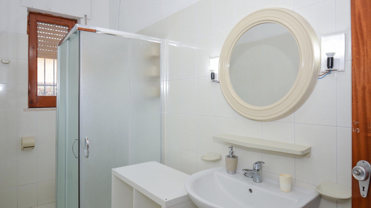 Photo of Bathroom in Comiso
