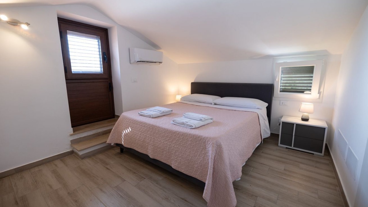 Photo of Bedroom in Campofelice di Roccella