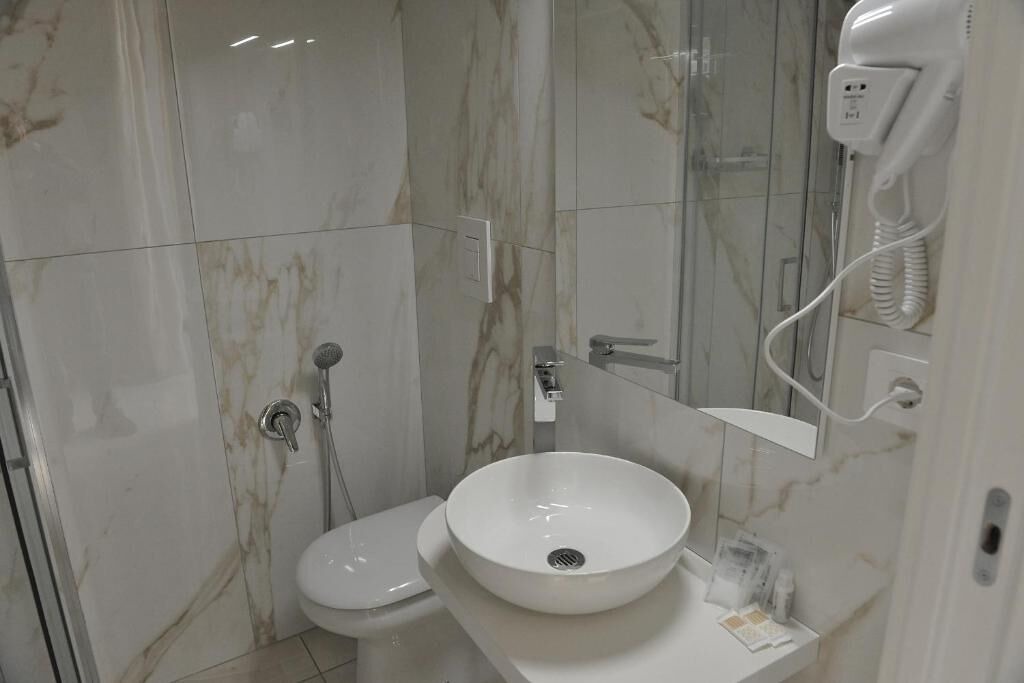 Photo of Bathroom in Pagani