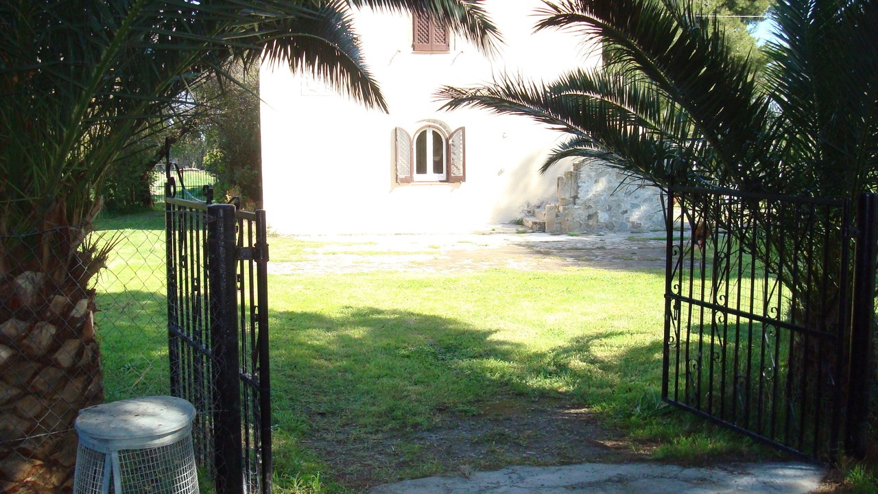 Photo of Outdoor in Mirto
