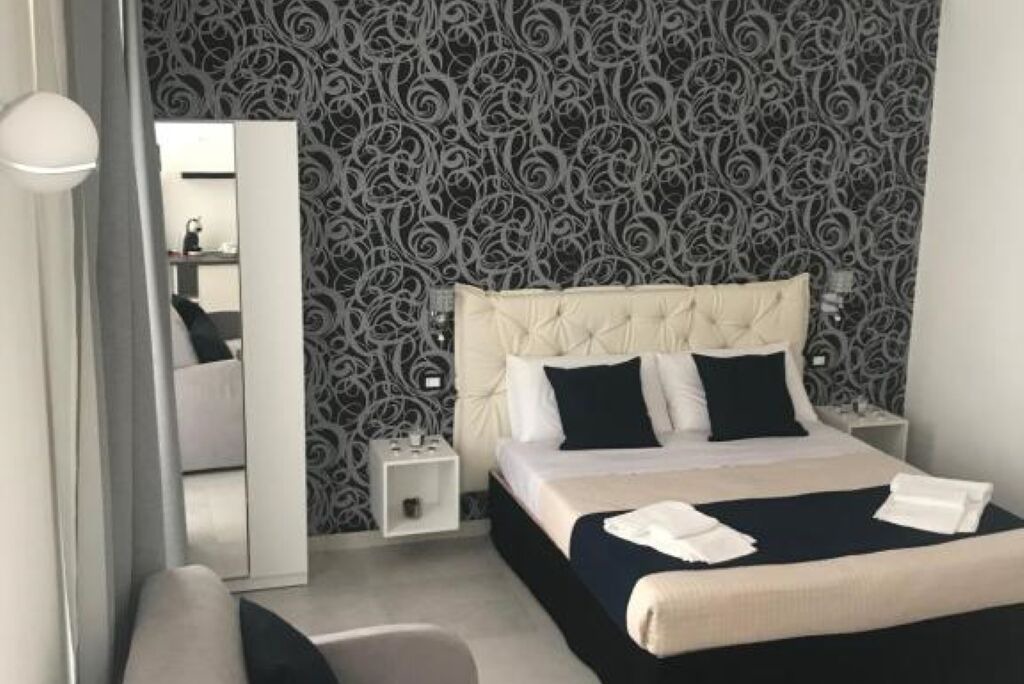 Photo of Bedroom in La Spezia Historic Centre