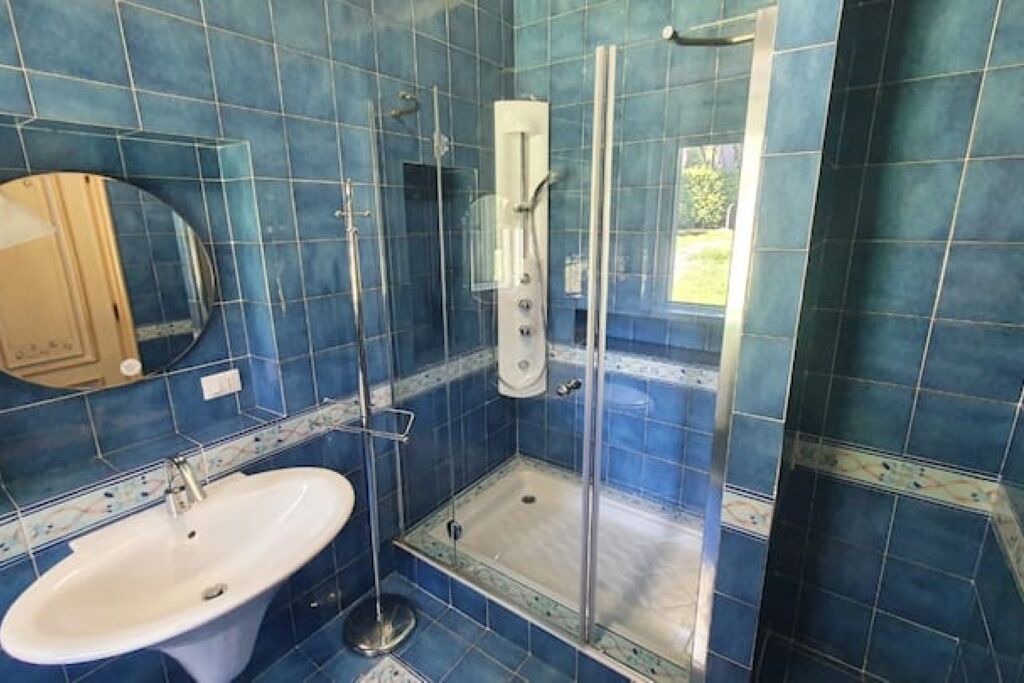 Photo of Bathroom in Andora