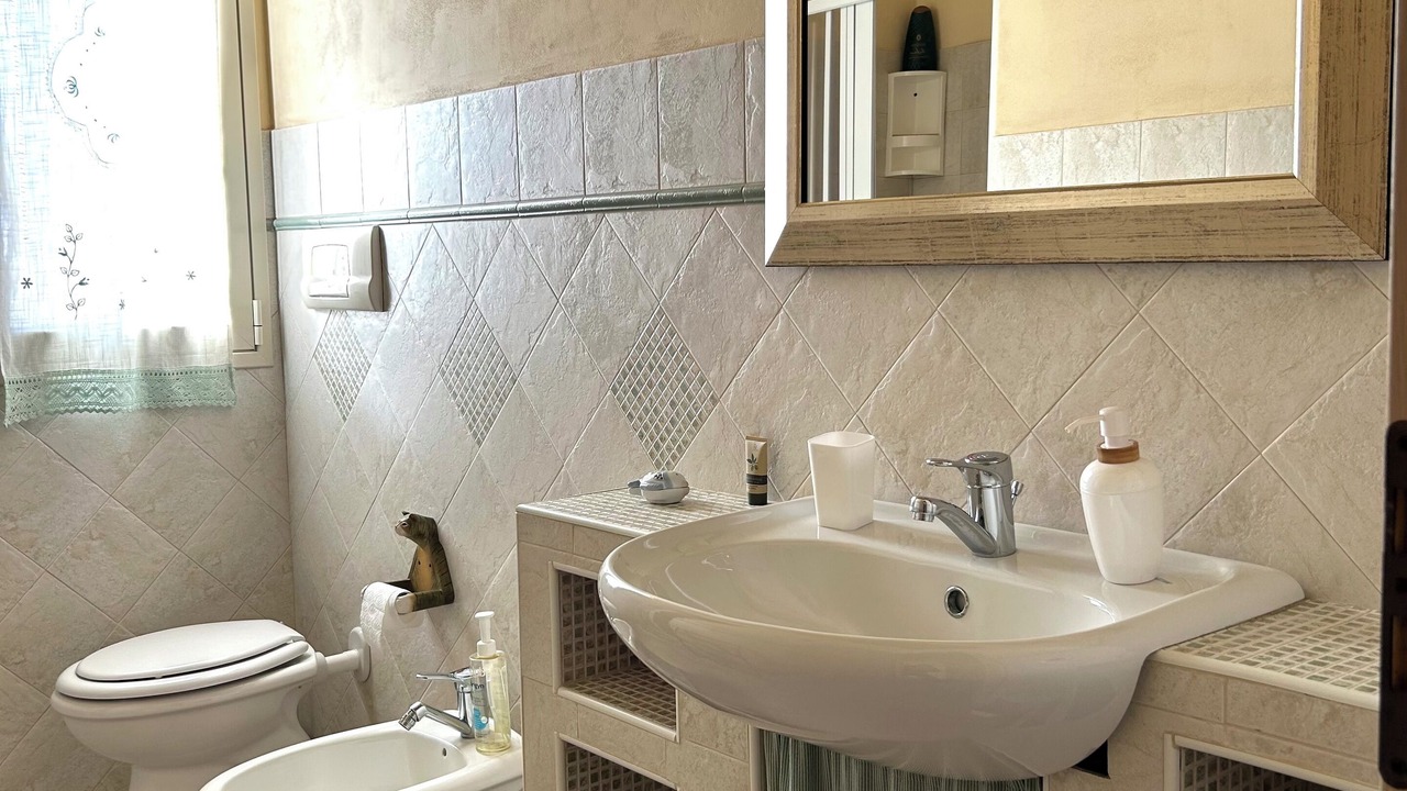 Photo of Bathroom in Caucana-finaiti-casuzze-finaiti Nord