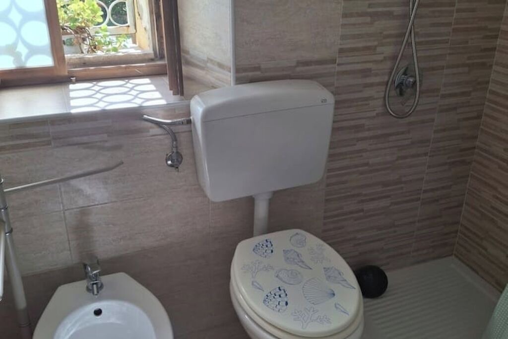 Photo of Bathroom in Paola