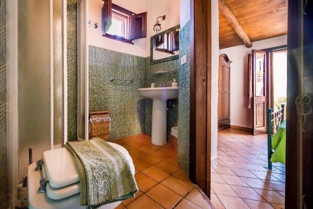 Photo of Bathroom in Cersuta