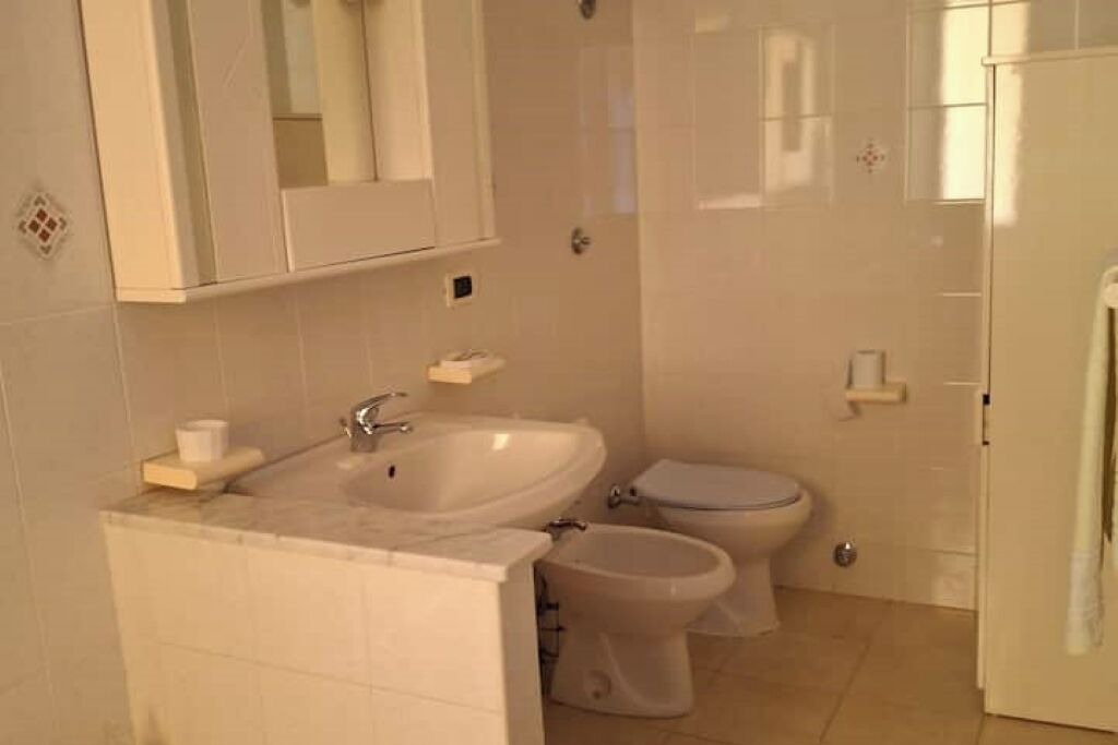 Photo of Bathroom in Paola