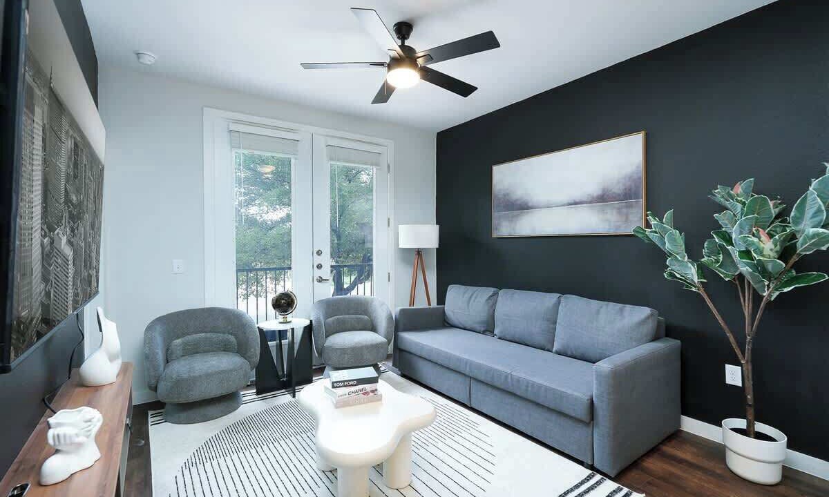Photo of Bedroom in Southtown