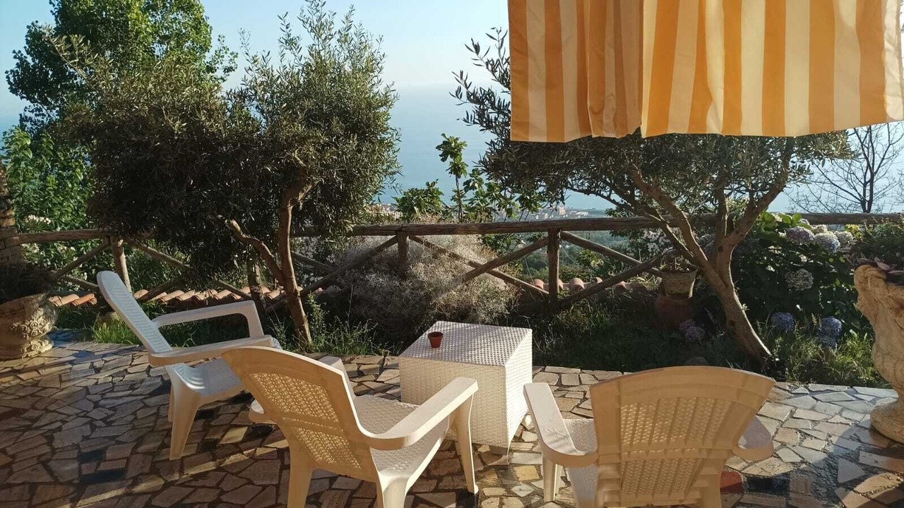 Photo of Patio Balcony in Paola
