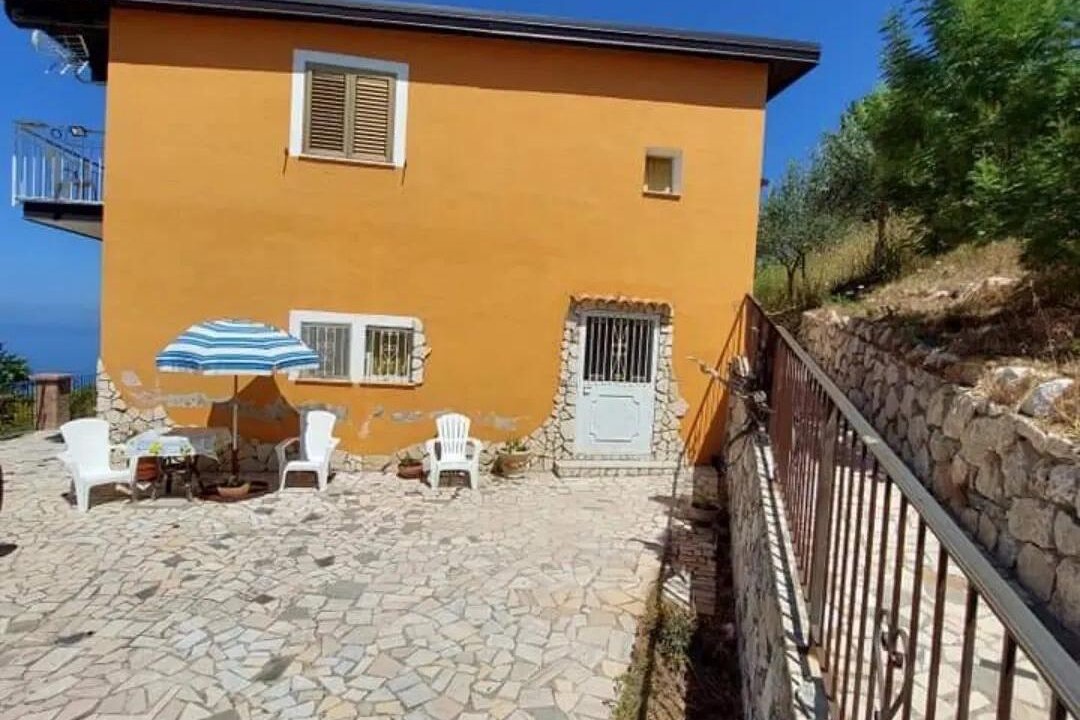 Photo of Patio Balcony in Paola