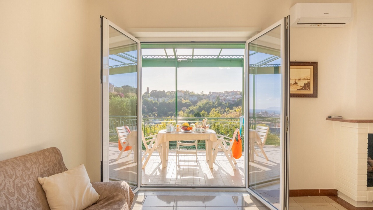 Photo of Livingroom in Naples
