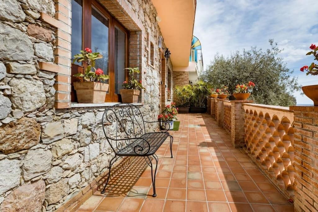 Photo of Patio Balcony in Mazzaro