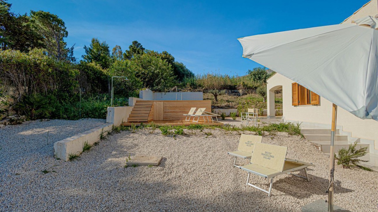 Photo of Patio Balcony in Scopello