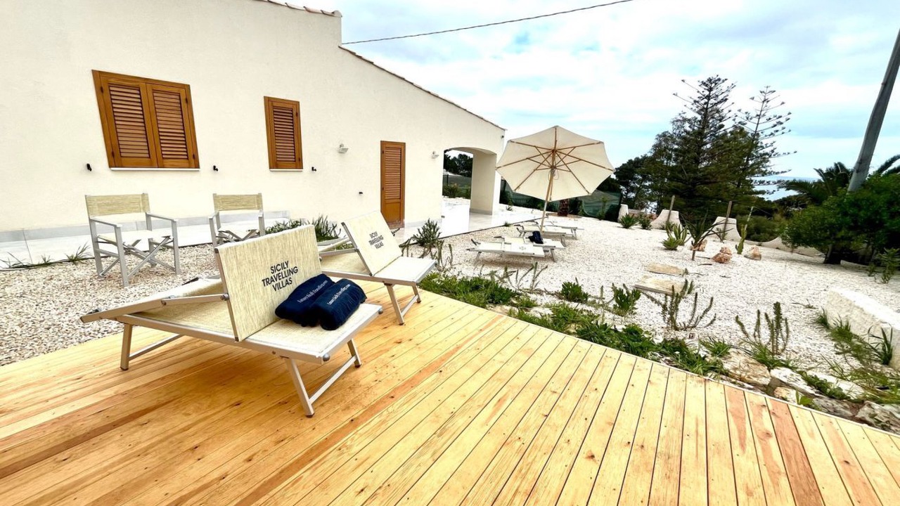 Photo of Patio Balcony in Scopello