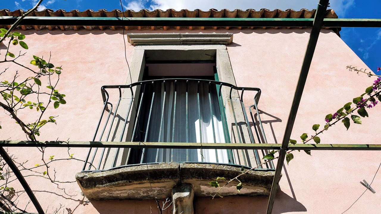 Photo of Patio Balcony in Mitogio