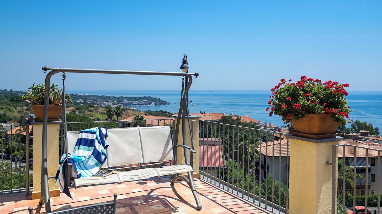 Photo of Patio Balcony in Aci Trezza