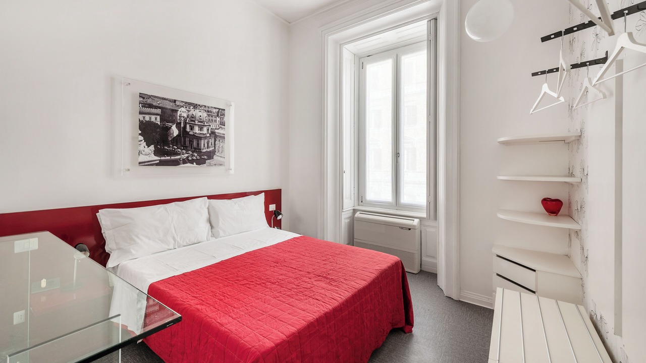 Photo of Bedroom in Rome City Centre