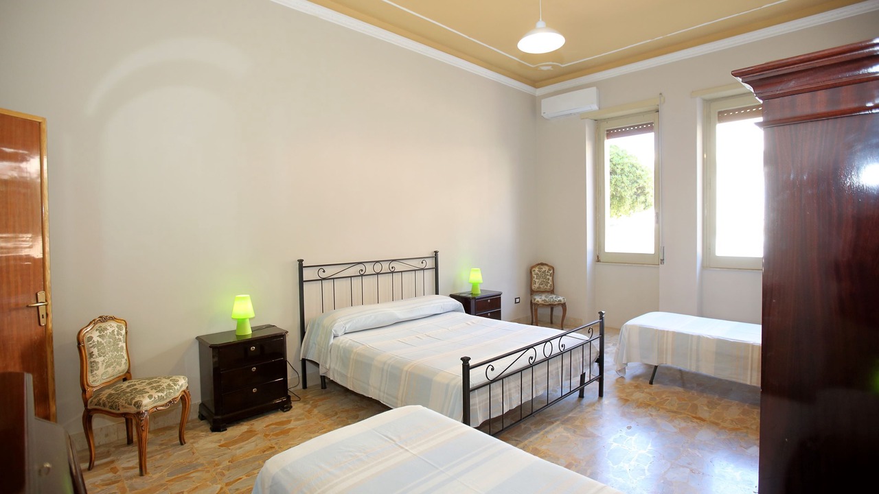 Photo of Bedroom in Avola