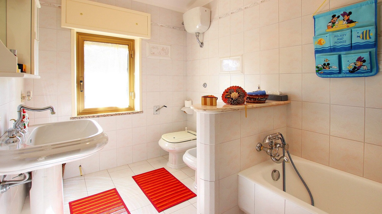 Photo of Bathroom in Campofelice di Roccella