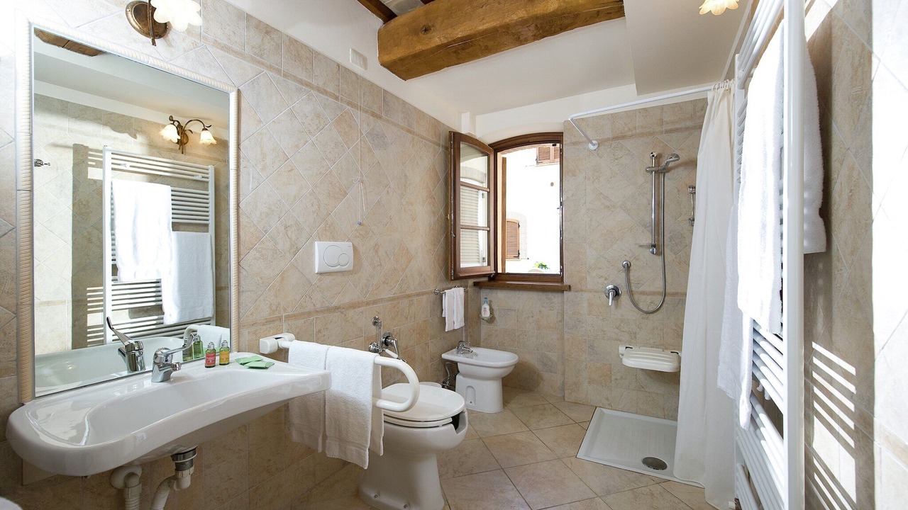 Photo of Bathroom in Cannara