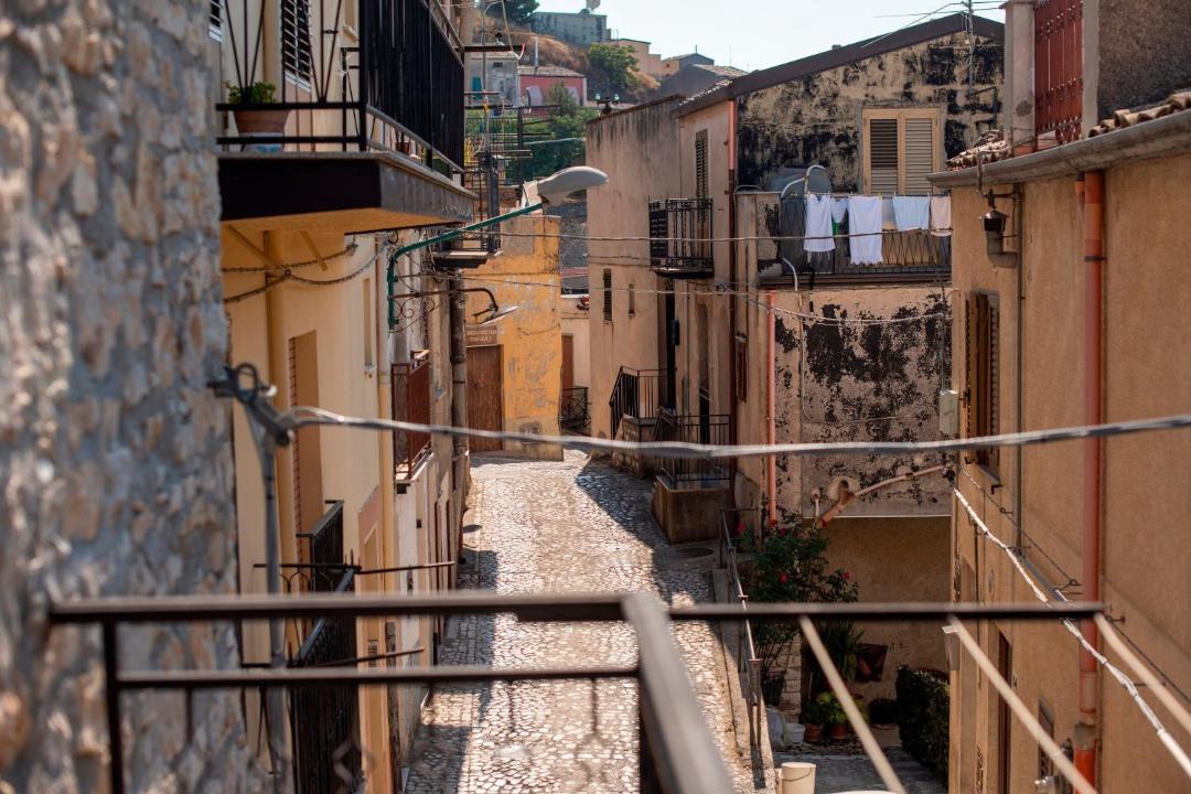 Photo of Others in Prizzi