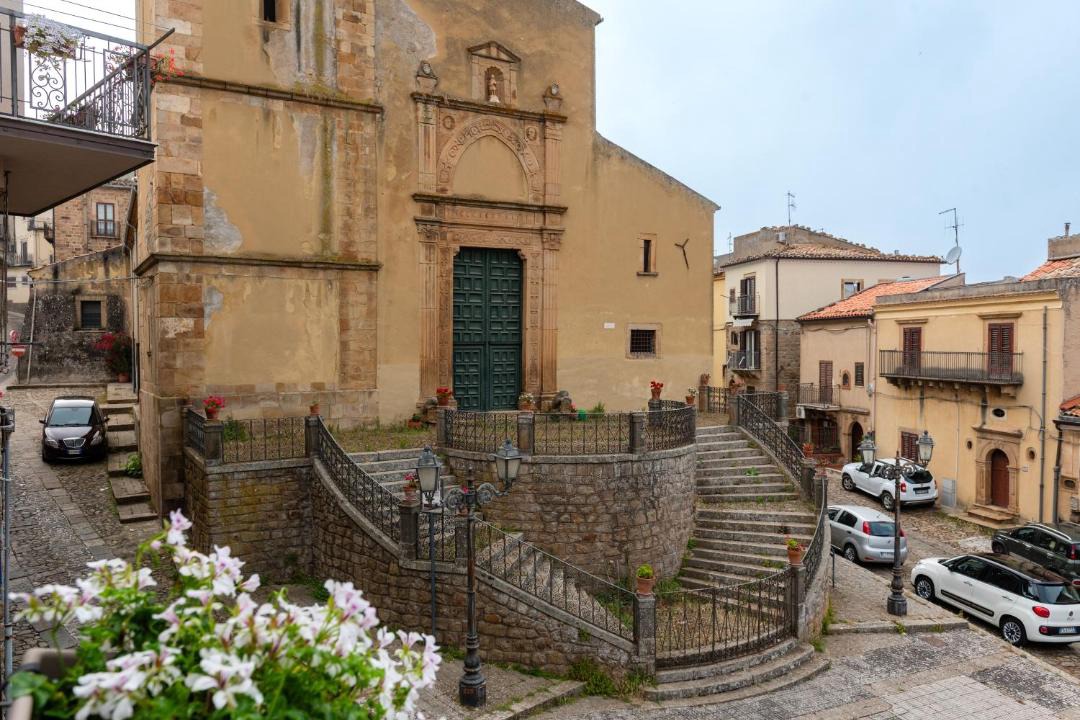 Photo of Others in Mistretta