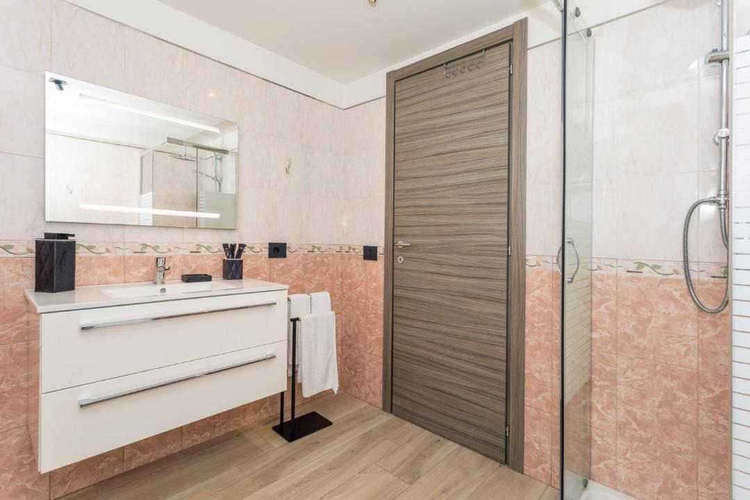 Photo of Bathroom in Macchia