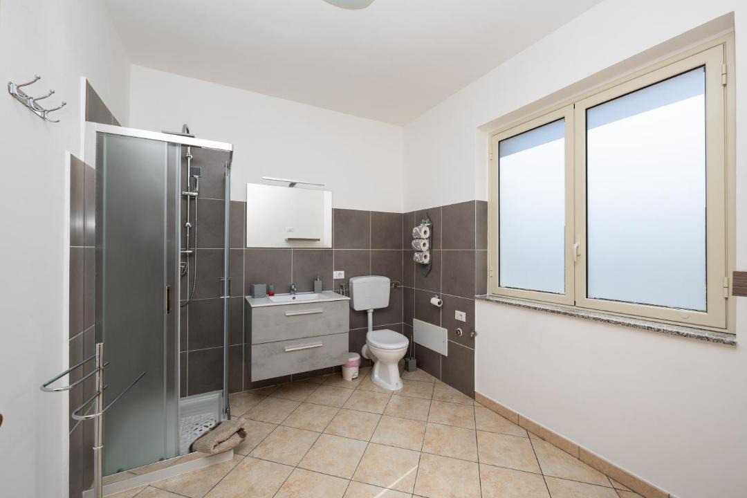 Photo of Bathroom in Patti