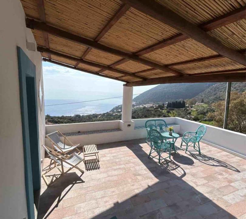 Photo of Patio Balcony in Filicudi Porto