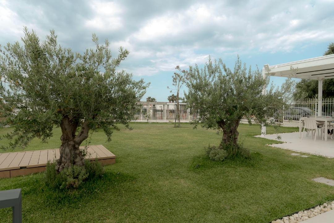 Photo of Others in Brucoli