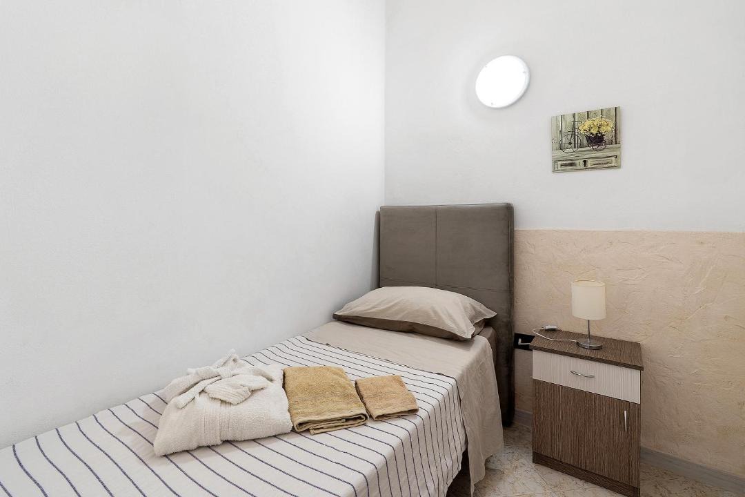 Photo of Bedroom in Avola