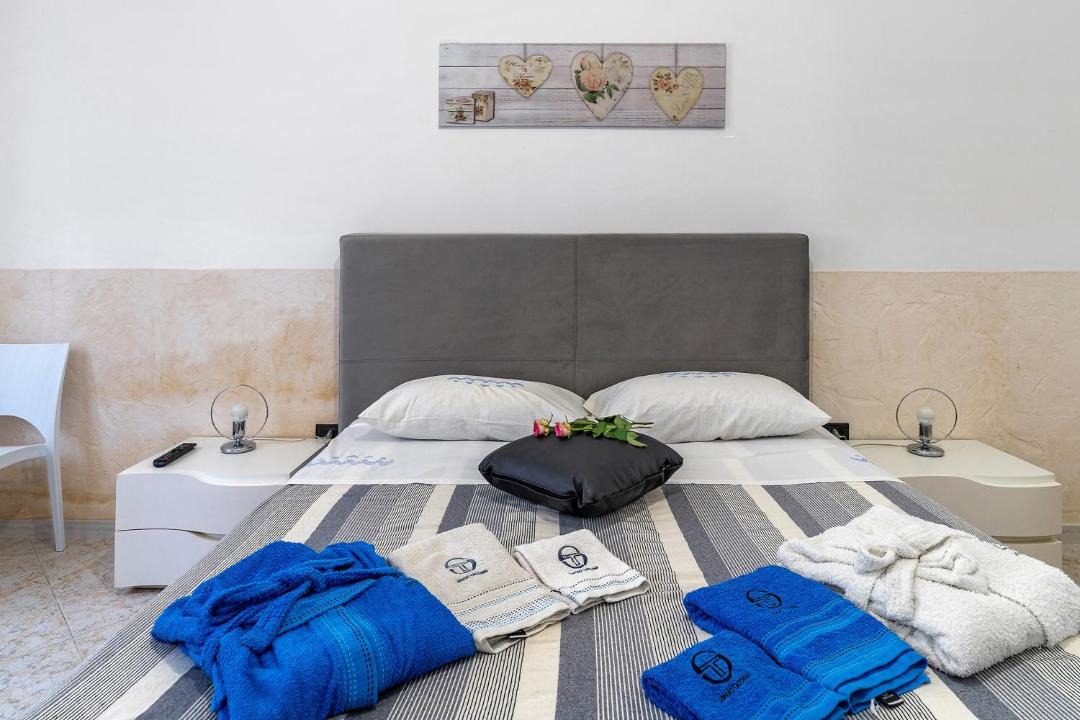 Photo of Bedroom in Avola