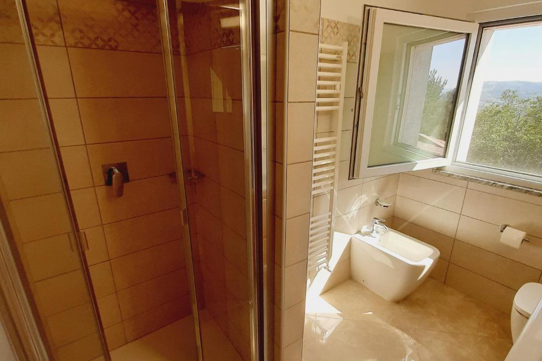 Photo of Bathroom in Morcone