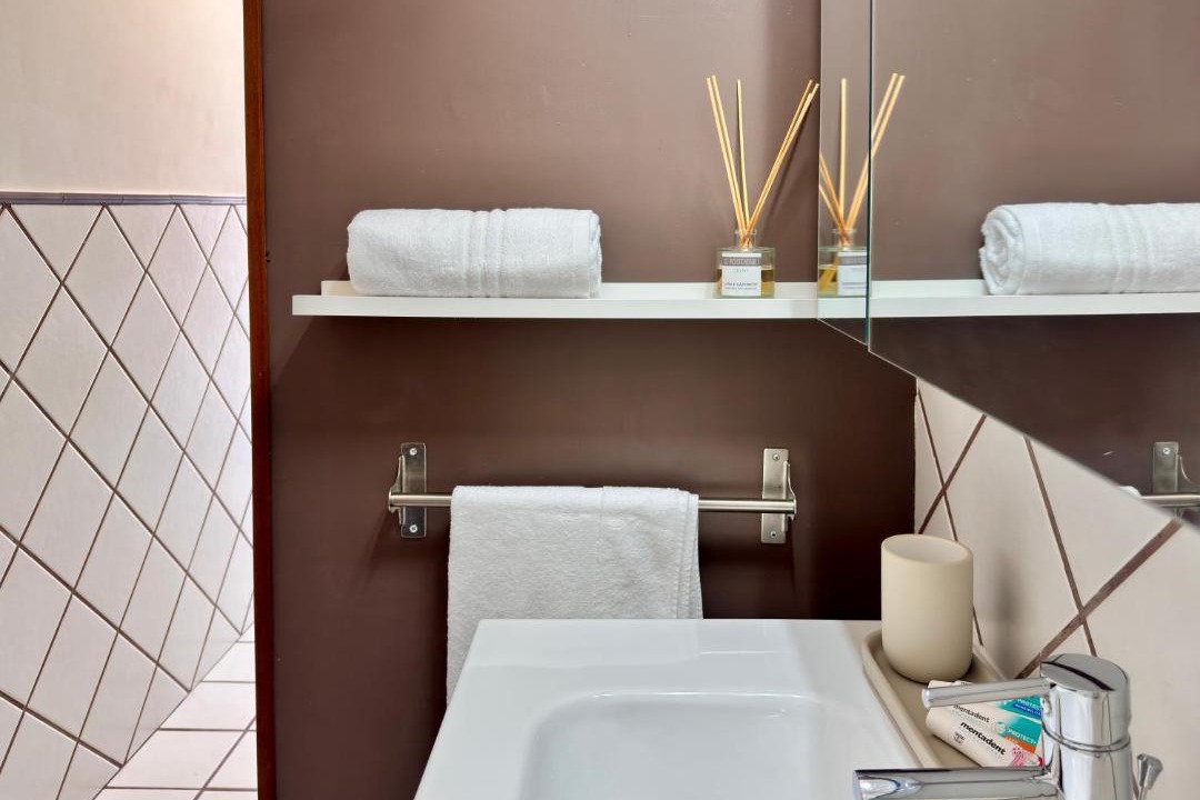 Photo of Bathroom in Tiche