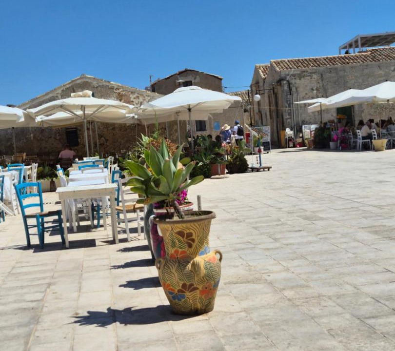 Photo of Others in Noto