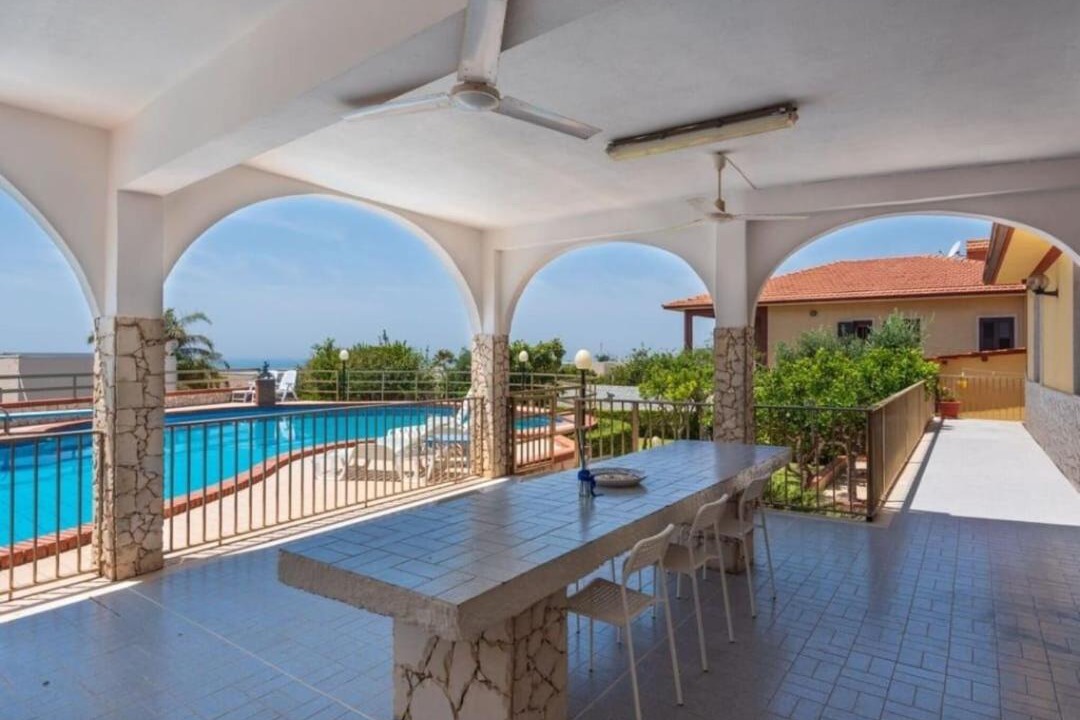 Photo of Patio Balcony in Nave