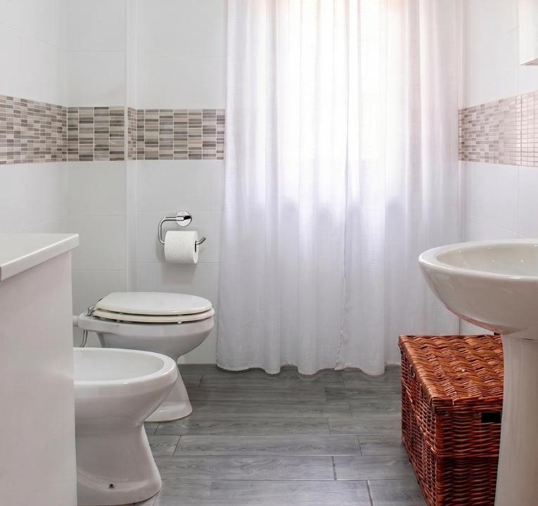 Photo of Bathroom in Le Castella