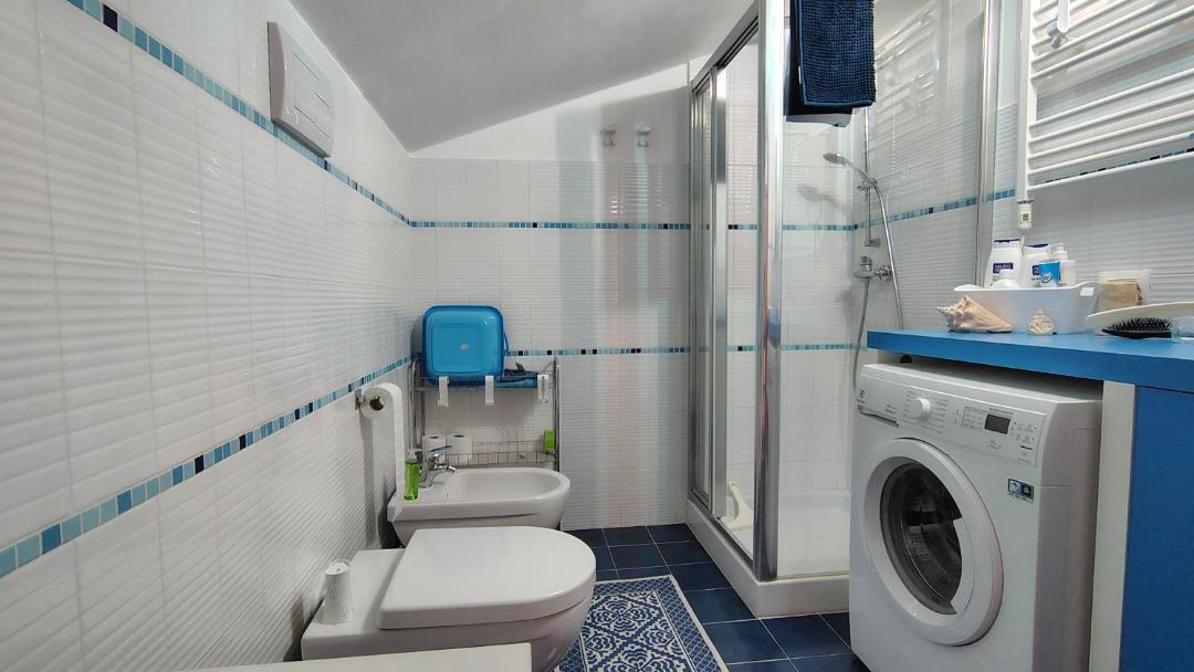 Photo of Bathroom in Brolo