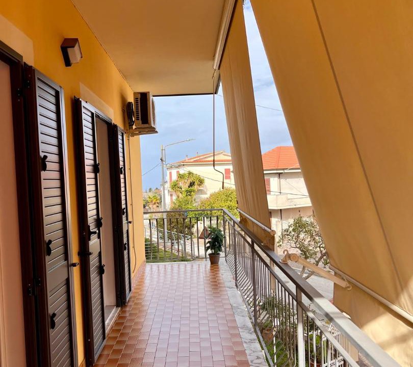 Photo of Patio Balcony in Zambrone