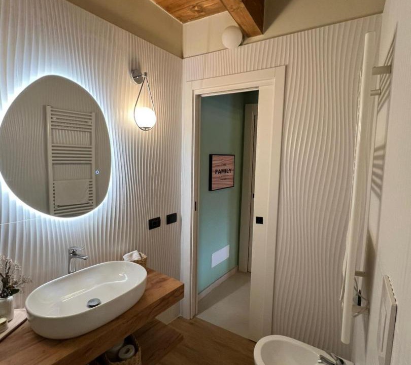 Photo of Bathroom in Lanzara