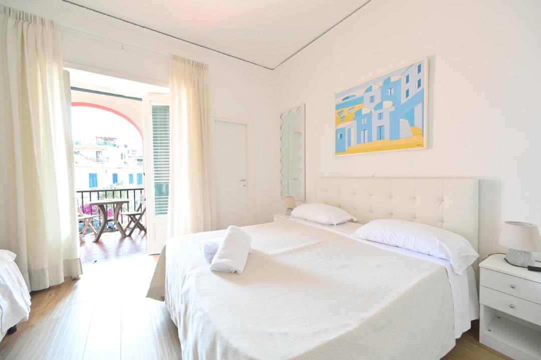Photo of Bedroom in Ischia Porto