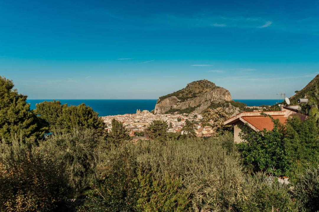 Photo of Others in Cefalu