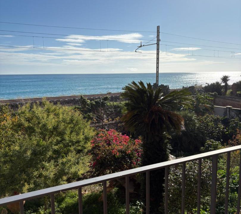 Photo of Patio Balcony in Itala Marina