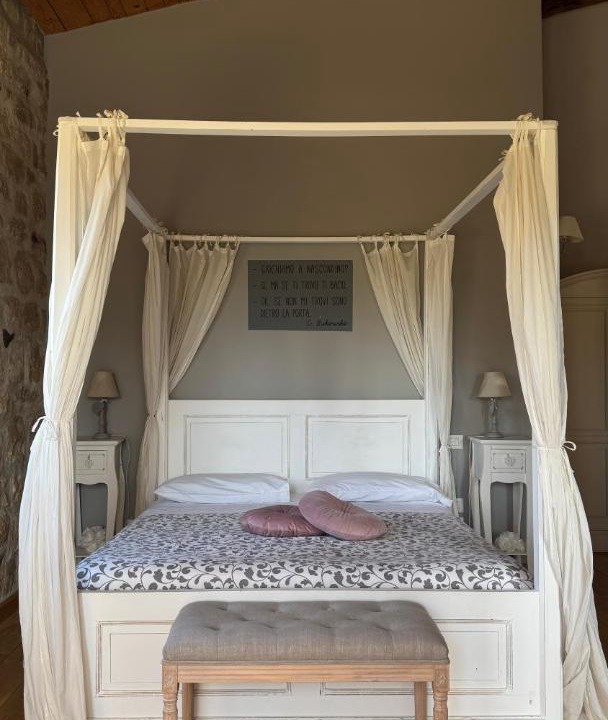 Photo of Bedroom in Sant'Angelo a Cupolo